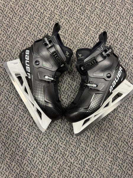 Used ONCE Bauer Konekt size 10 goal skate