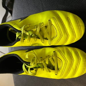Yellow Kids Nike Tiempo legend Molded Cleats Cleats (Used)