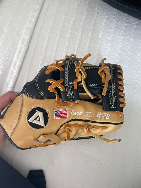 Baseball glove Akadema