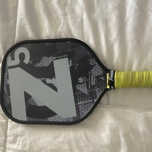 Onix Sports (Used) z5 Pickleball Paddle