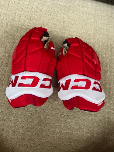 Sacred Heart (NCAA D1) Pro Stock Gloves