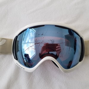 Oakley Flight Matte White with Prizm Snow HI Pink Iridium Lense, OTG Compatible, Large (Used)
