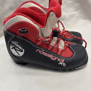 Kids Mondo Size 32 US Size 1 Rossignol X1j Cross Country Ski Boots