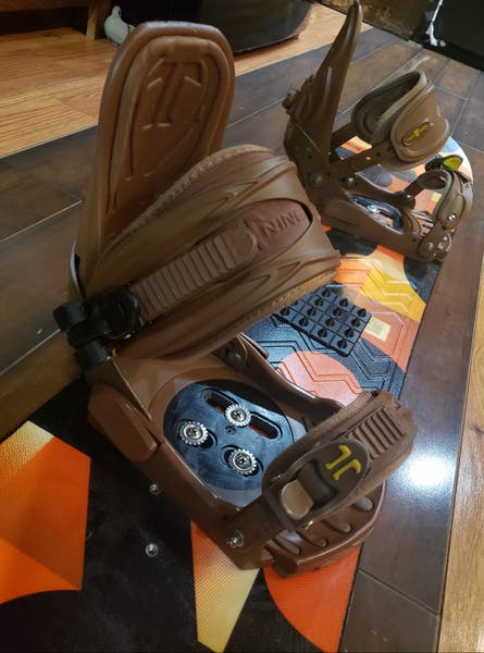 152cm BURTON SNOWBOARD Progression w/TechNine Bindings ADULT M