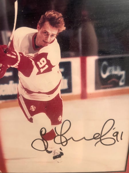 SERGEI FEDOROV *AUTOGRAPHED* FRAMED 8x11 PHOTO DETROIT RED WINGS NHL HOCKEY