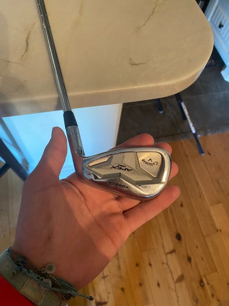 Men’s golf clubs