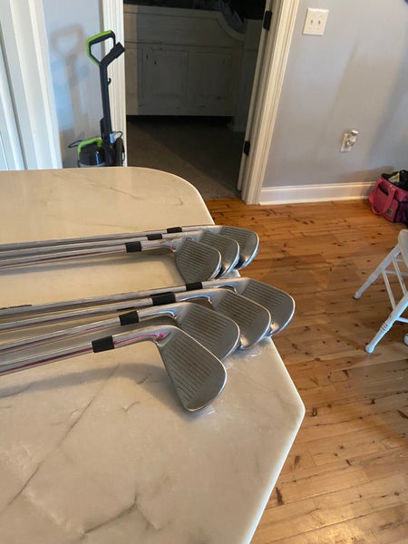 Men’s golf clubs
