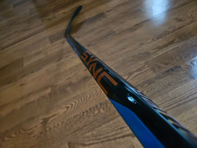 Senior Bauer Nexus Sync, lefty, P28, 87 flex