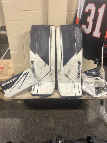 Bauer (Used) Mach Goalie Full Set