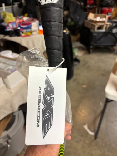 2019 AXE Element Fastpitch softball Bat!!! new in the bag, with tag still on it