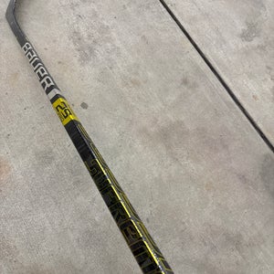 Senior Bauer Pro Stock Supreme 2S Pro Hockey Stick