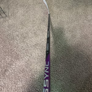 Junior Bauer Right Handed P28  (Used) Nexus Sync Hockey Stick