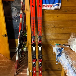 193 cm (R=30m) Atomic Redster FIS GS Skis With Bindings Max Din 18 (Used)