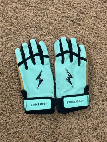 BRUCE BOLT Liberty Series, Size Youth Large