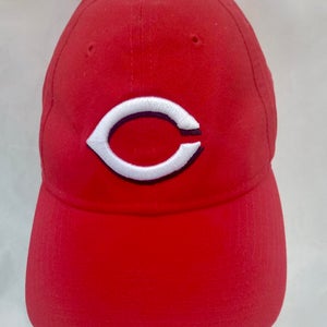 New Era Nine20 Cincinnati Reds Womens S/M Baseball Cotton Cap Adustable