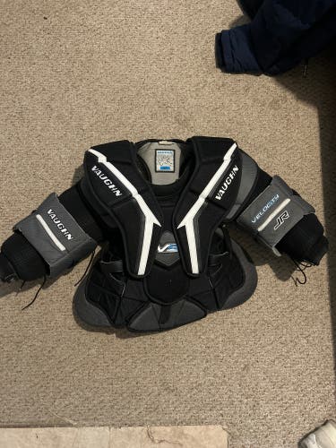 Large Vaughn (Used) Velocity V9 Goalie Chest Protector