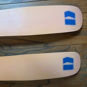 Unisex 2022 Armada 172 cm Park Bdog Skis With Bindings Max Din 12 (Used)