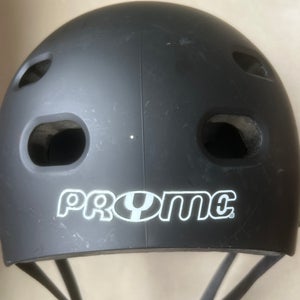 Bike Helmet PRYME L