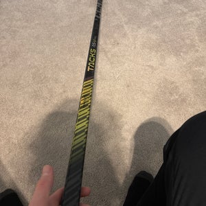 Senior CCM Left Hand P28  (New) Tacks AS-VI Pro Hockey Stick