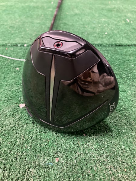 Used Men's Titleist TSR2 Driver Right Handed Extra Stiff Flex Loft 8