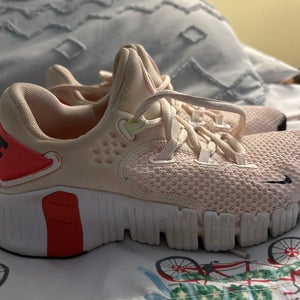 Pink Women's Size M 4.5 (W 5.5) Nike (Used) Metcon Shoes