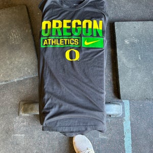 New Nike Sleeveless Performance Shirt Men’s Small (Oregon)