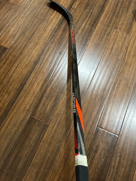 Junior Bauer Right Handed P88  (Used) Vapor FlyLite Hockey Stick
