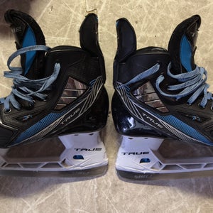 True Regular Width  Size 5 (Used) TF7 Hockey Skates