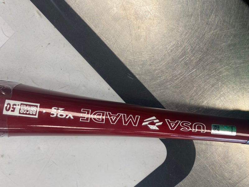 DeMarini BBCOR Certified Alloy 28 oz 31" (New) Voodoo One Bat