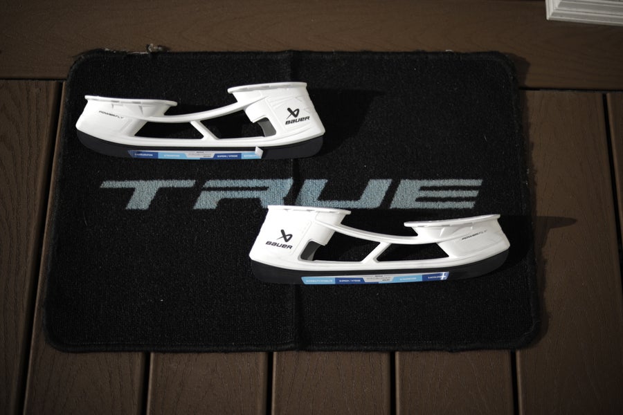 Bauer PowerFly 288 mm Skate Holders (New)