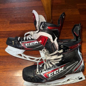 CCM 9.5 (Used) Hockey Skates + Step Black steel