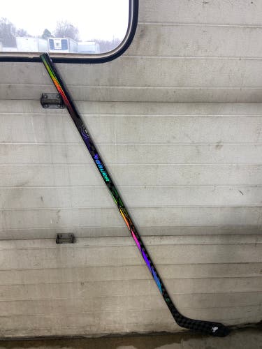 Barely used Senior Bauer Left Hand P92 Proto-R Hockey Stick