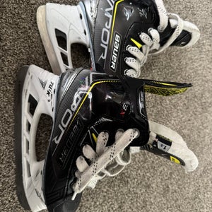Bauer Regular Width Size 1.5 (Used) Vapor 3X Hockey Skates