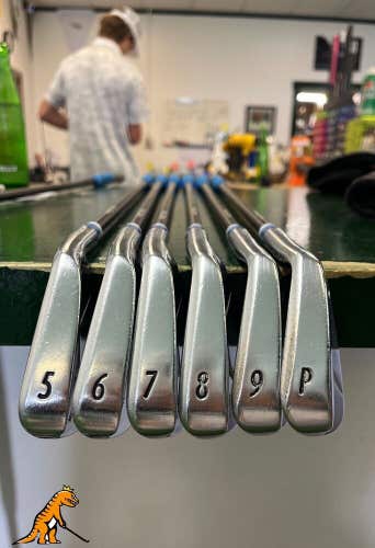 Miura MC 501 5-PW Iron Set Velocore Axiom 105g X Flex