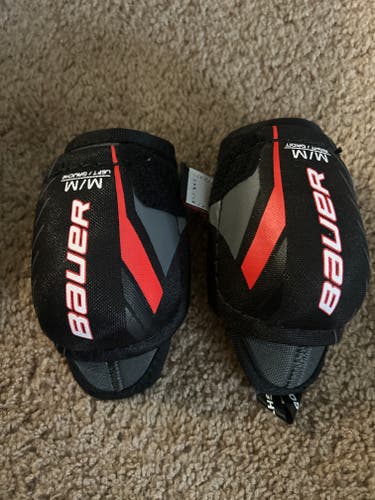 Youth Medium Bauer Elbow Pads (Used)