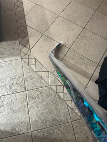 Junior Bauer Left Hand P28  (New) Twitch Hockey Stick