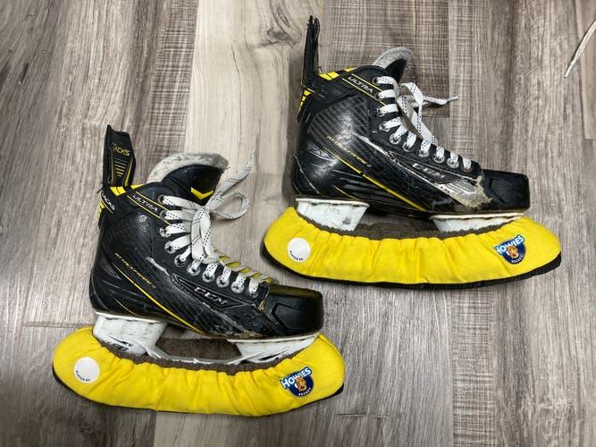 CCM Ultra Tacks Senior Size 7 Hockey Skates