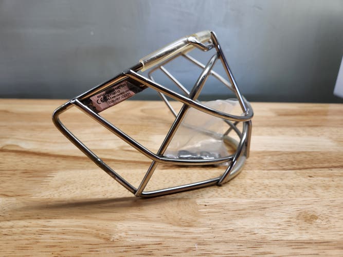 Bauer Senior NME Uncertified Cat-Eye Goalie Cage