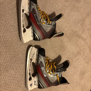 Bauer Regular Width   10 (Used) Vapor X7.0 Hockey Skates