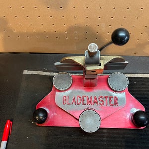 Blademaster Skate Holder
