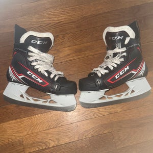 CCM Regular Width Size 4 INT. (Used) JetSpeed FT340 Hockey Skates