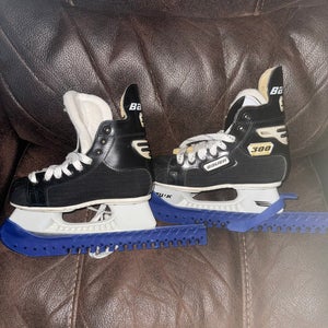 Bauer Regular Width Size 1.5 (Used) 300 impact  Hockey Skates