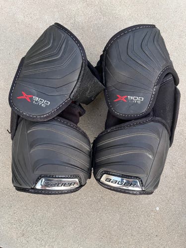 Bauer Vapor X900 Elbow Pads
