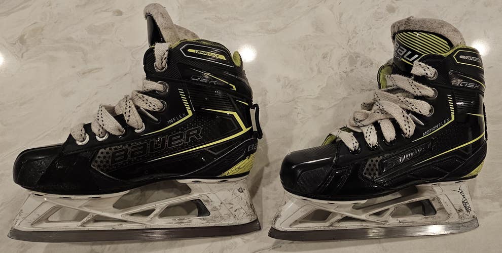 Bauer GSX Hockey Goalie Skates Regular Width Size 1 (Used)