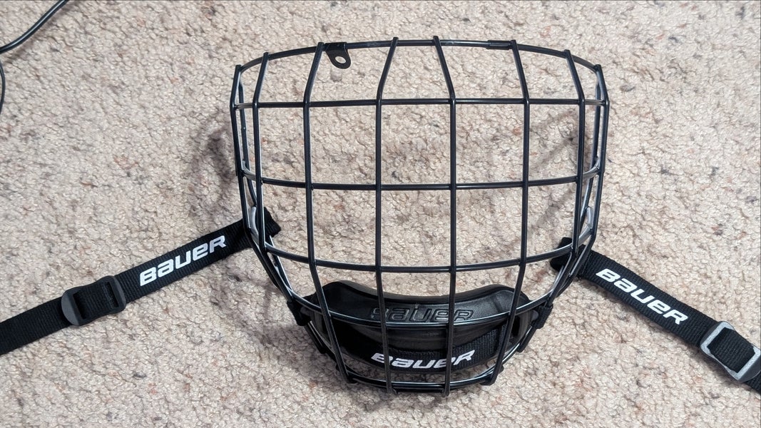 i2 OREO MEDIUM Bauer Profile II Facemask Full Cage (Used)