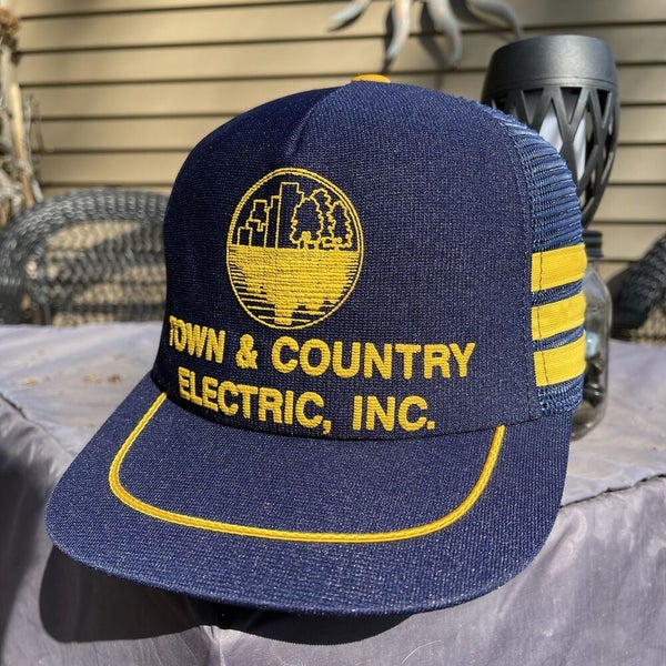Vintage Town & Country Electric Stripe Snapback Trucker Hat Cap USA