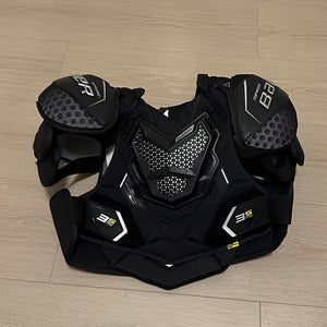 New Bauer Supreme 3S Pro Shoulder Pads - Size Medium