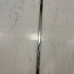 Bauer Right Handed (Used) Vapor Hyperlite 2 Hockey Stick