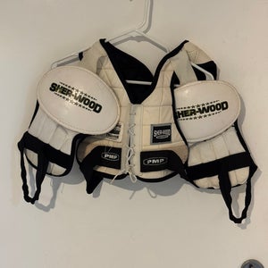 Sher-wood Shoulder Pad Sr. Large