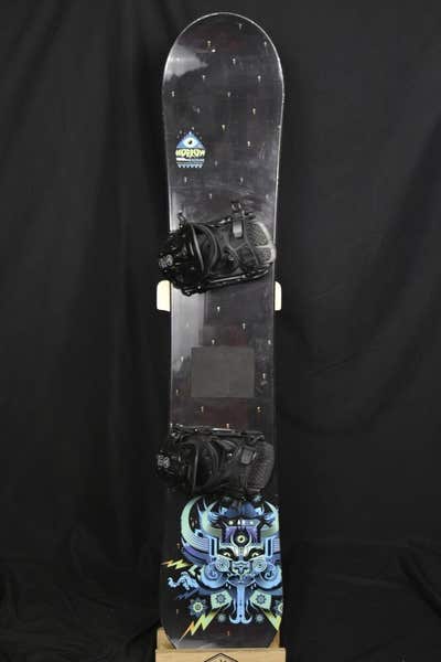 MORROW RADIUM SNOWBOARD SIZE 155 CM WITH FLOW LARGE BINDINGS